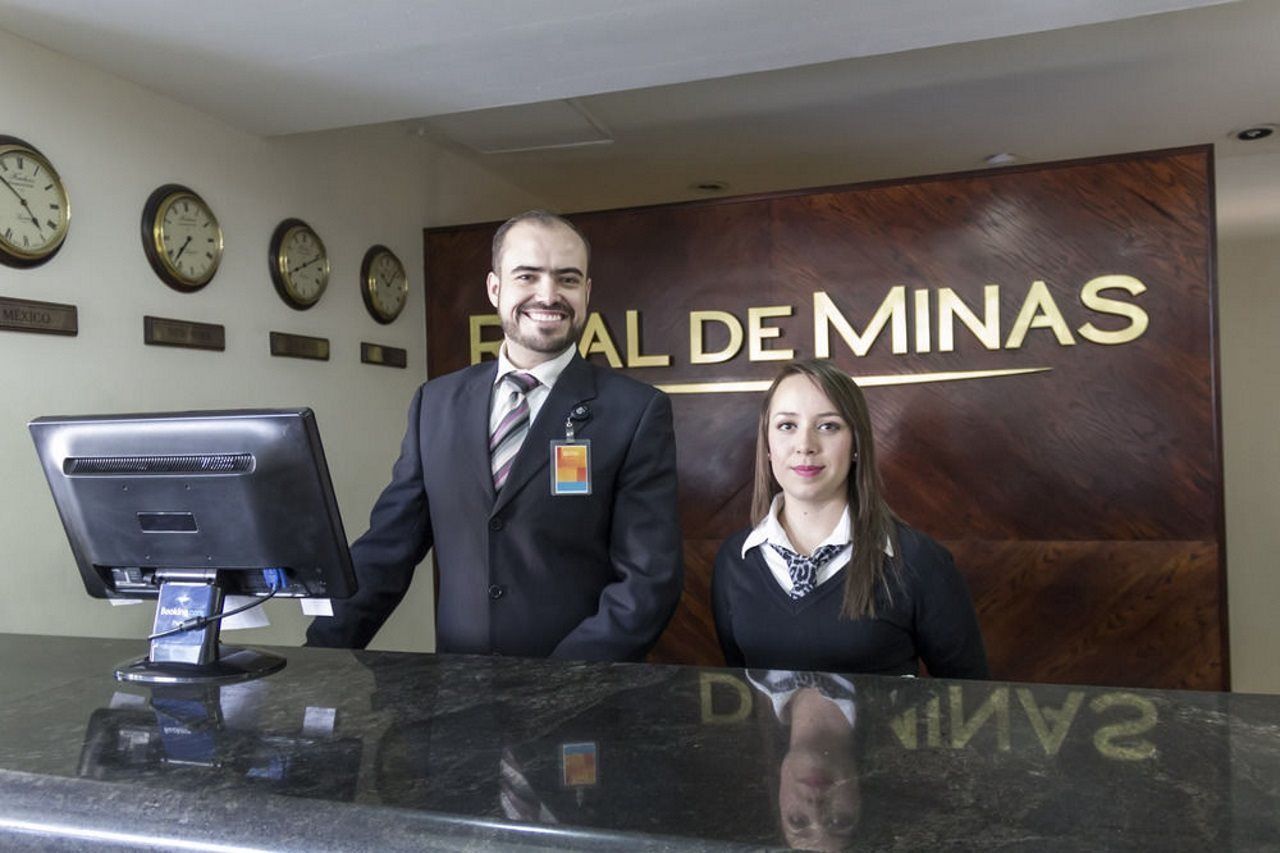 Imperio De Angeles Executive Leon Poliforum Exteriör bild